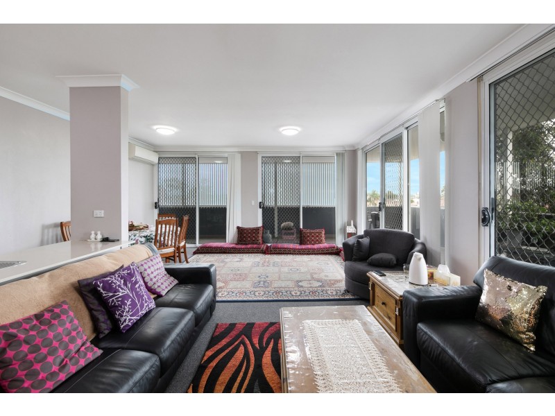 15/165 Clyde Street, Granville NSW 2142