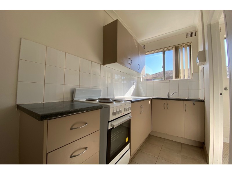 2/43 Manchester Street, Merrylands NSW 2160