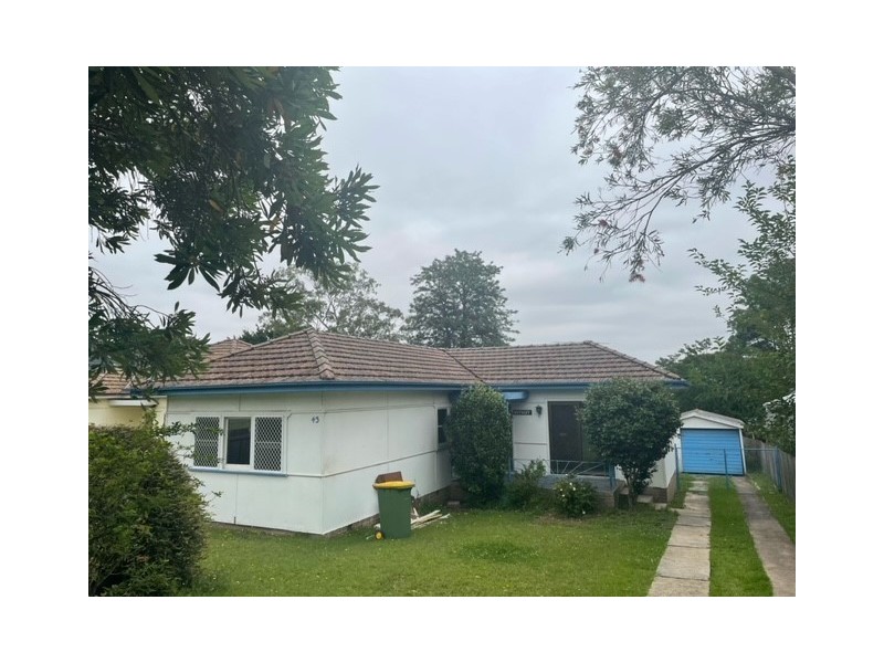 43 Chamberlain Road, Guildford NSW 2161