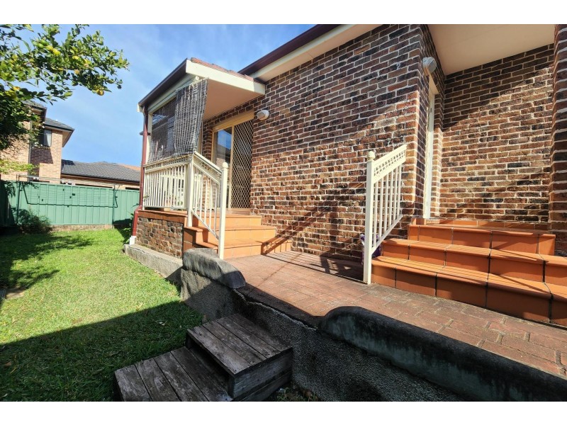 2/14 Richardson Street, Merrylands NSW 2160