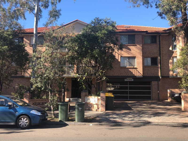 8/1-3 Windsor Road, Merrylands NSW 2160