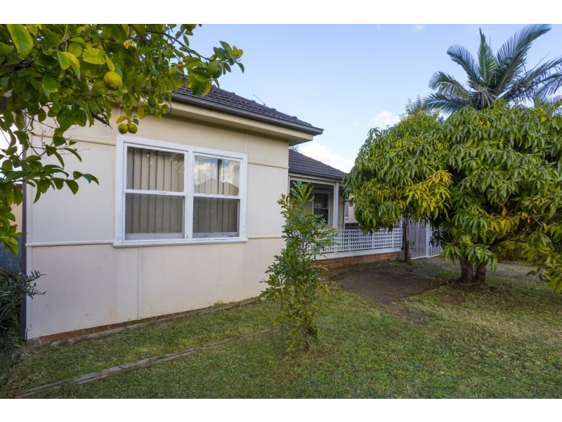 11 Nowra Street, Merrylands NSW 2160