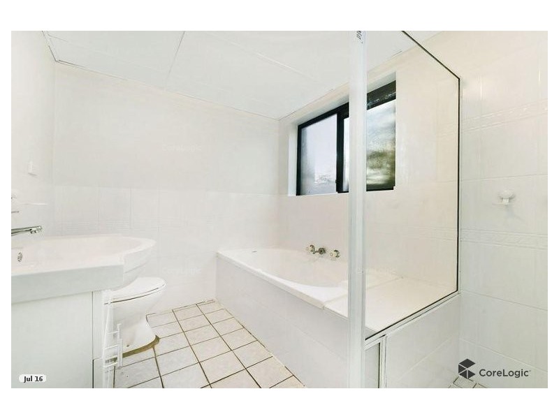 2/18-20 Blaxcell Street, Granville NSW 2142