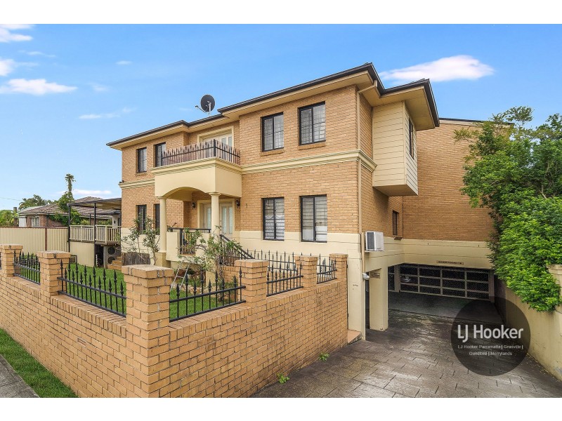 12/143-145 Blaxcell Street, Granville NSW 2142