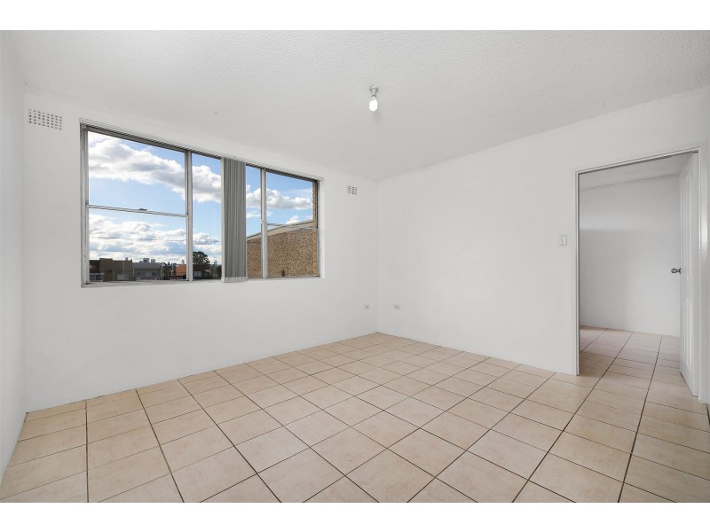 18/6-8 Station Street, Guildford NSW 2161