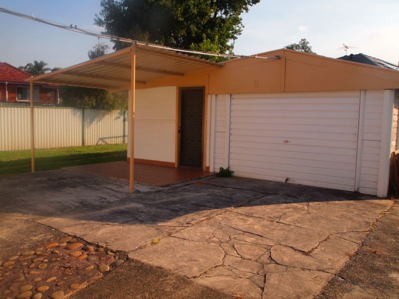 182 Robertson Street, Guildford NSW 2161