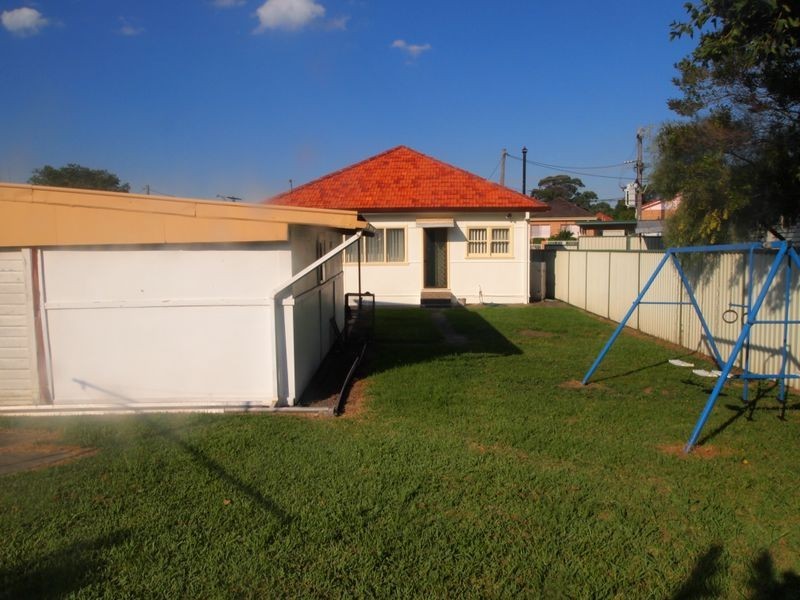 182 Robertson Street, Guildford NSW 2161