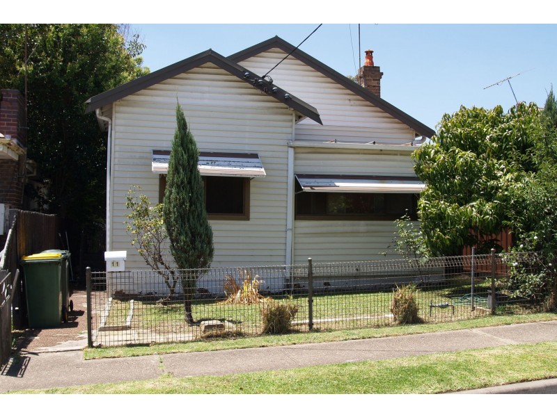 11 Grimwood Street, Granville NSW 2142