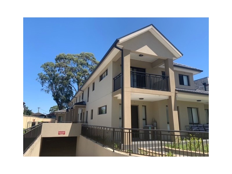 3/8 Erie Street, Granville NSW 2142