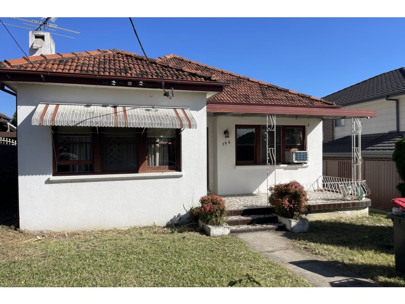 196 Robertson Street, Guildford NSW 2161