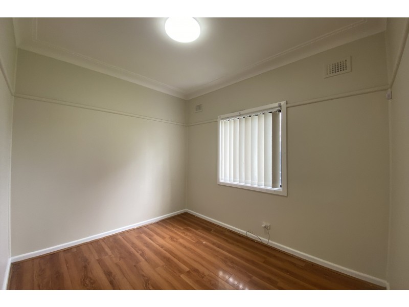 87 Military Road, Guildford NSW 2161