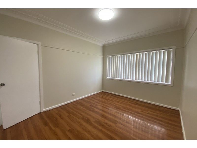 87 Military Road, Guildford NSW 2161
