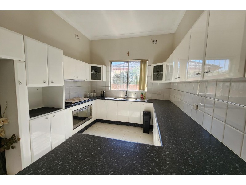 12 Kemp Street, Granville NSW 2142