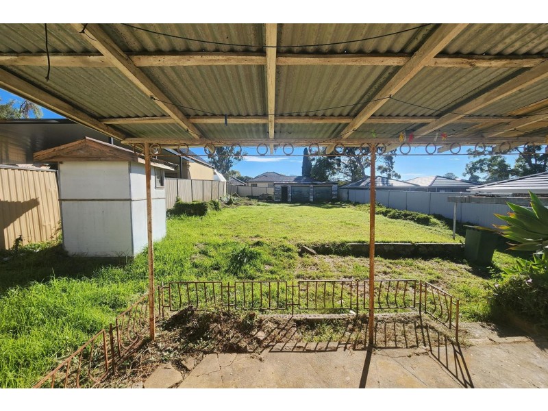 27 Claremont Street, Merrylands NSW 2160