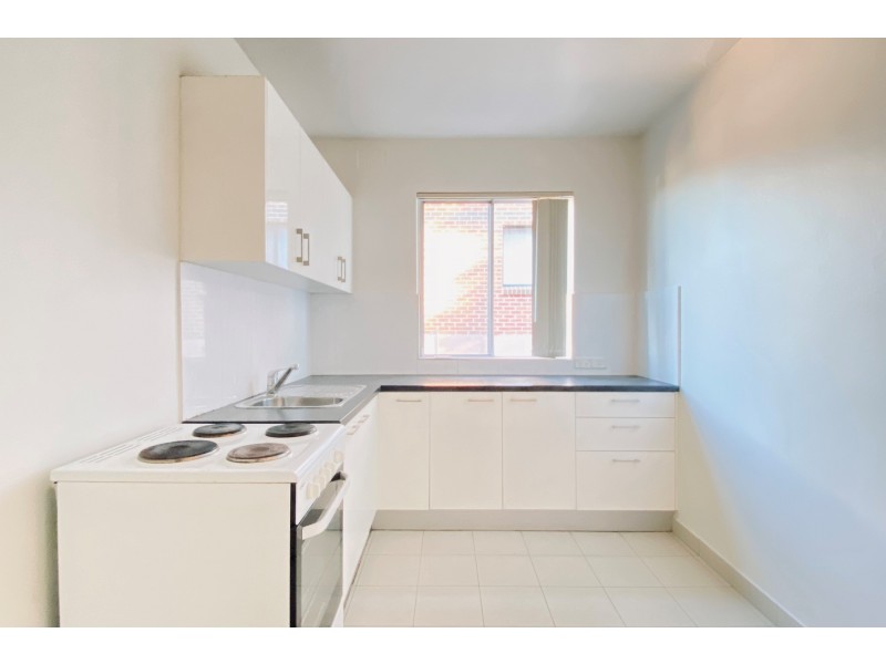 3/116 Good Street, Harris Park NSW 2150