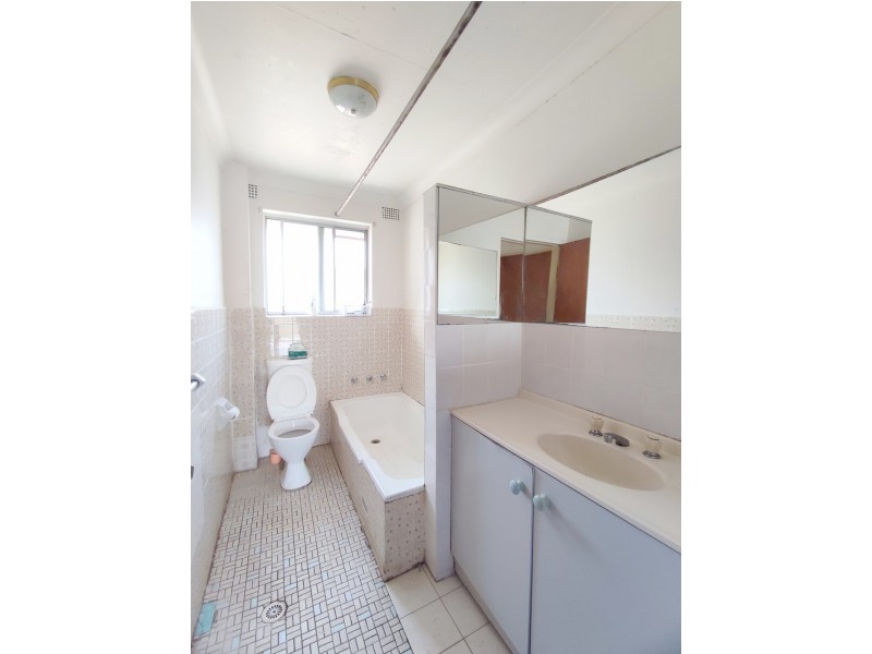 13/9-11 Lackey Street, Fairfield NSW 2165