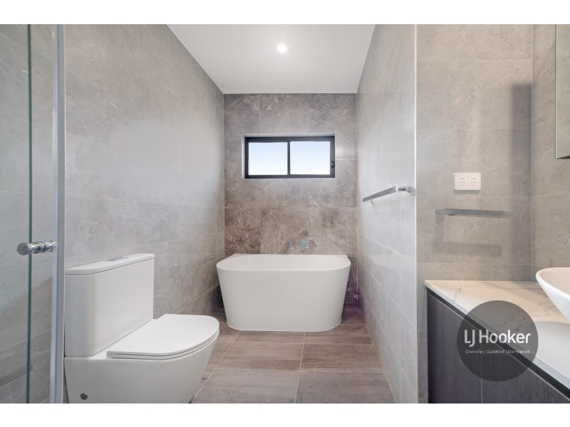 17a The Esplanade, Guildford NSW 2161