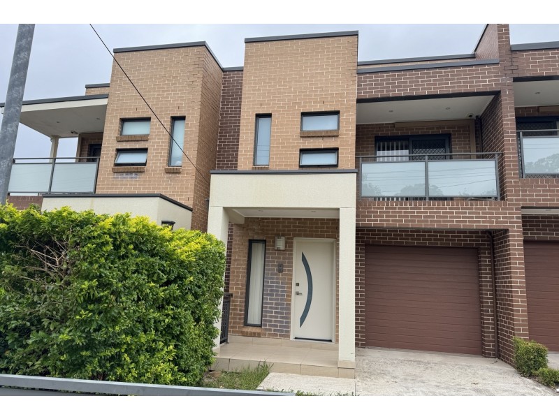 4A Arcadia Street, Merrylands NSW 2160