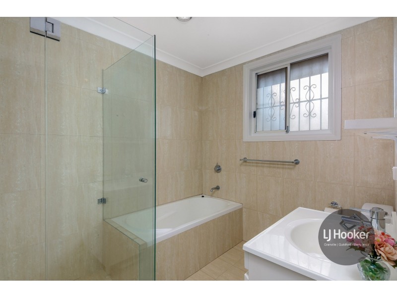 2/2-4 Elizabeth Street, Guildford NSW 2161