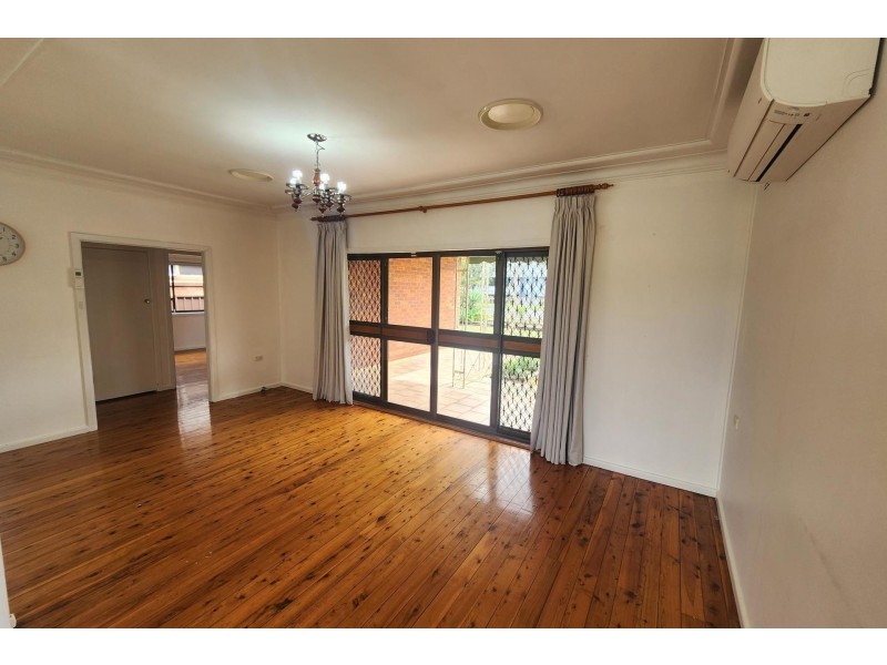 114 Fairfield Road, Guildford NSW 2161