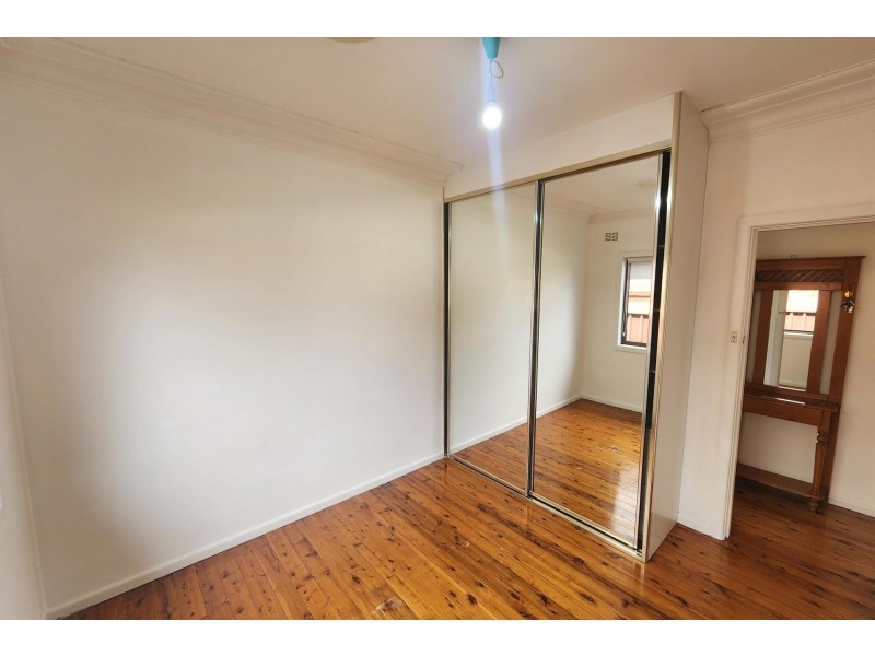 114 Fairfield Road, Guildford NSW 2161