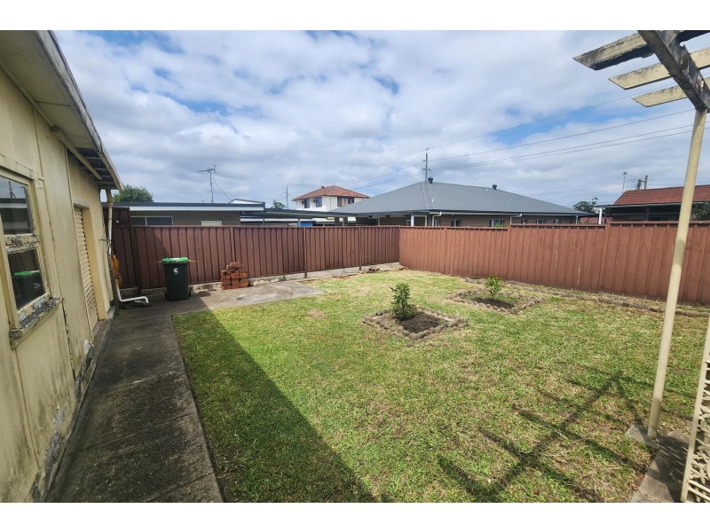 114 Fairfield Road, Guildford NSW 2161