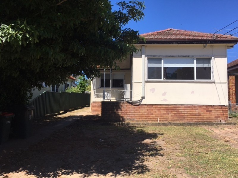 52 Station Street, Guildford NSW 2161