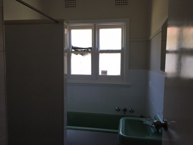 52 Station Street, Guildford NSW 2161