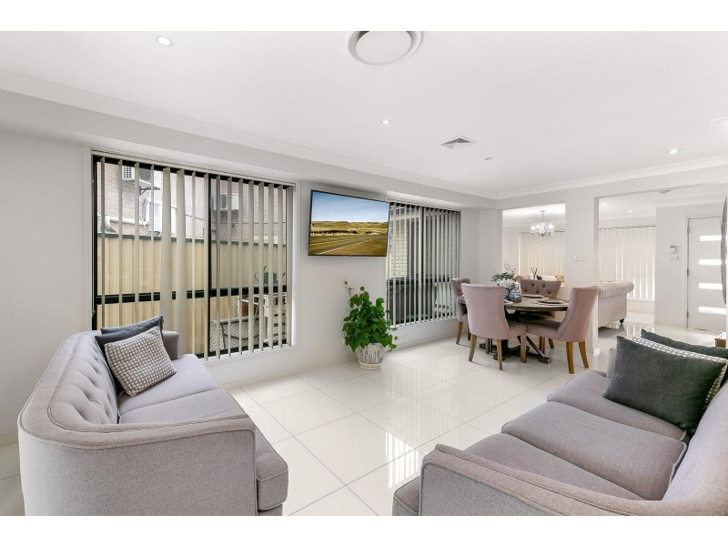 20a Bell Crescent, Fairfield NSW 2165