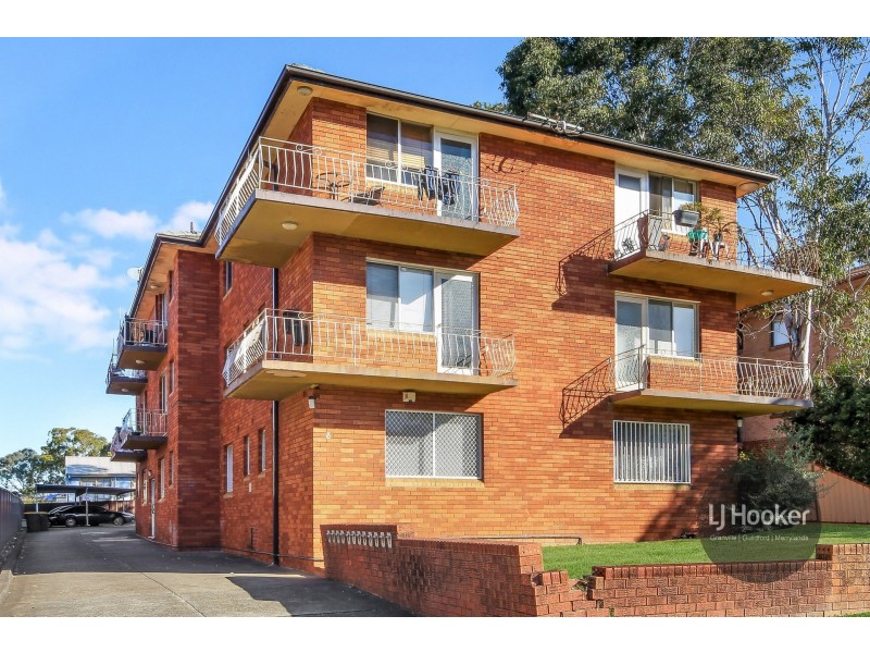 2/8 Calliope Street, Guildford NSW 2161