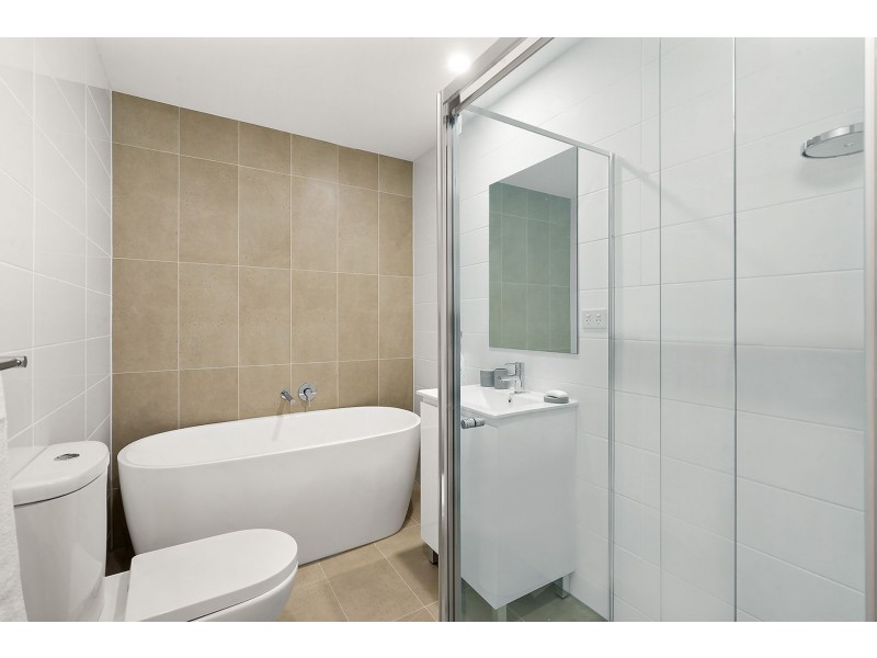 6/33 Louis Street, Granville NSW 2142