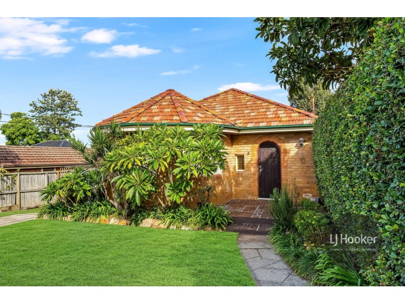 2 Locksley Avenue, Merrylands NSW 2160