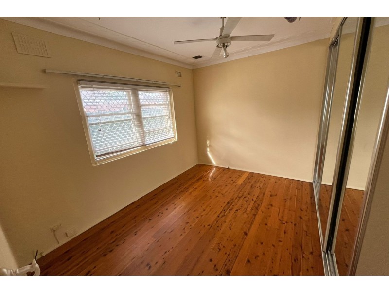 2/100 Merrylands Road, Merrylands NSW 2160