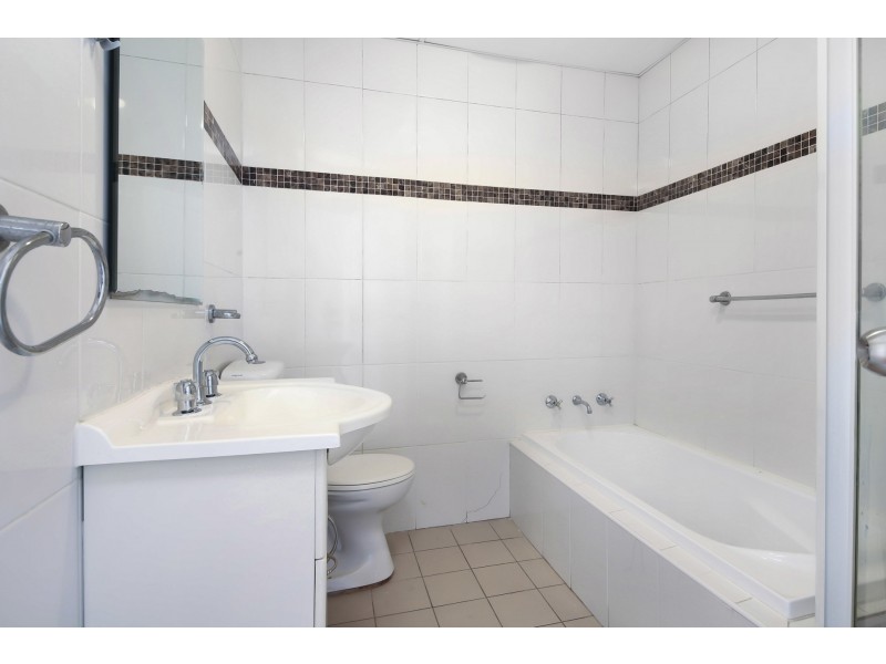 11/9 Wingello Street, Guildford NSW 2161