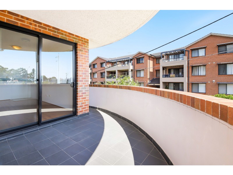 11/9 Wingello Street, Guildford NSW 2161