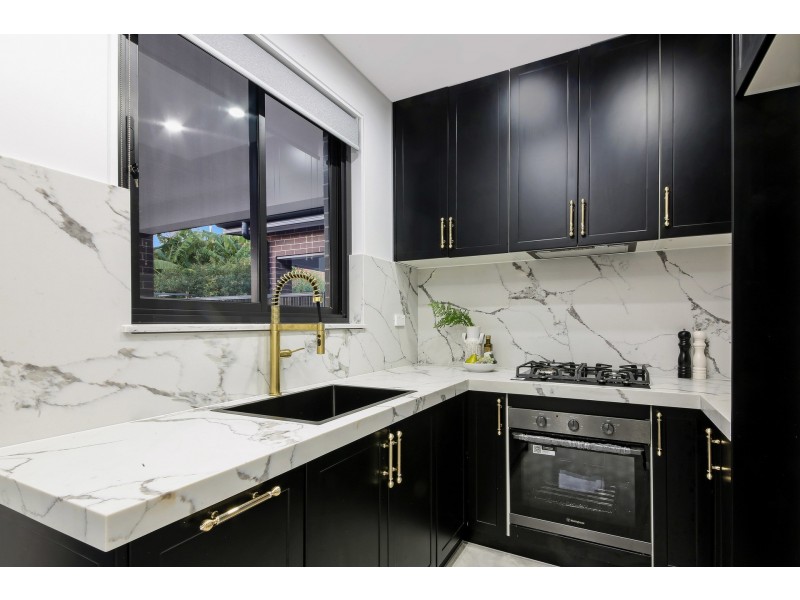 15 Chiltern Road, Guildford NSW 2161