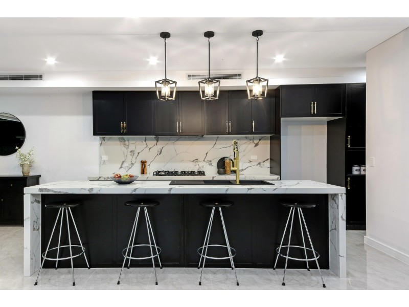 15 Chiltern Road, Guildford NSW 2161