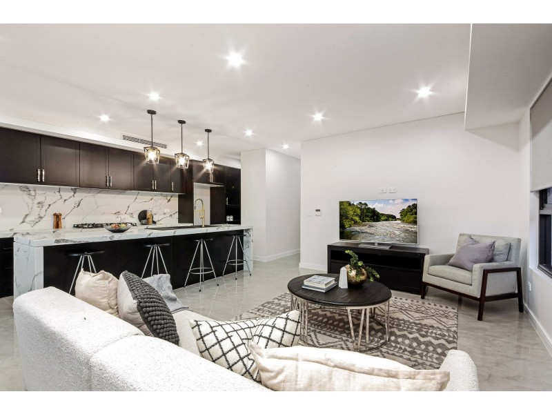 15 Chiltern Road, Guildford NSW 2161