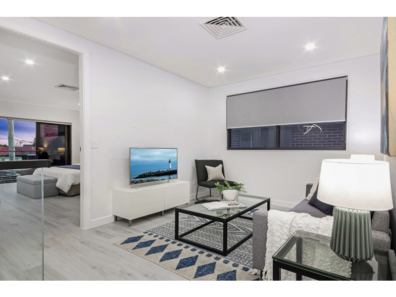 15 Chiltern Road, Guildford NSW 2161