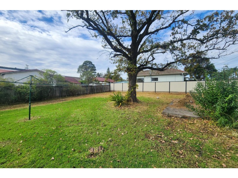 60 Broughton Street, Guildford NSW 2161