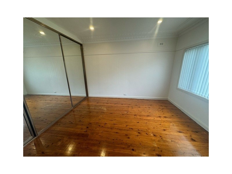 27 Warialda Street, Merrylands NSW 2160