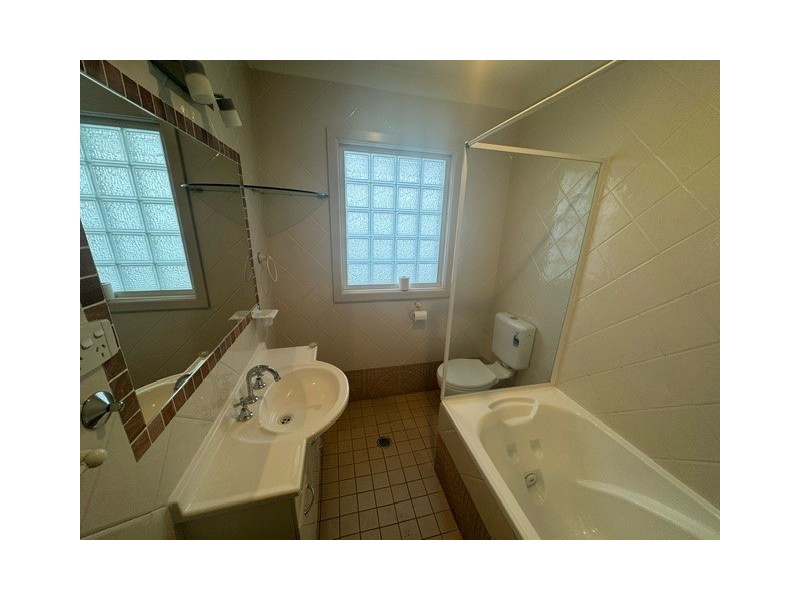 27 Warialda Street, Merrylands NSW 2160