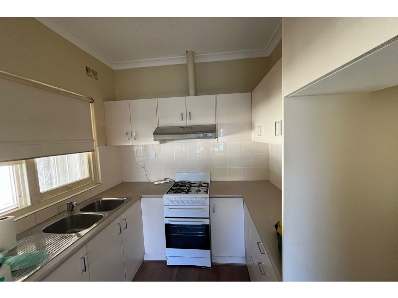 8 Montgomery Street, Granville NSW 2142