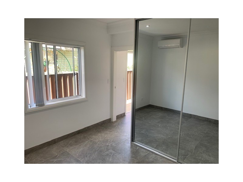 5a Mills Street, Merrylands NSW 2160