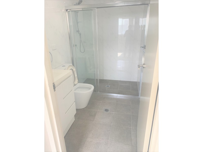 2/35 Enid Avenue, Granville NSW 2142