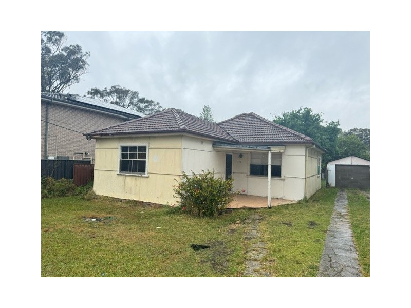 4 Desmond Street, Merrylands NSW 2160