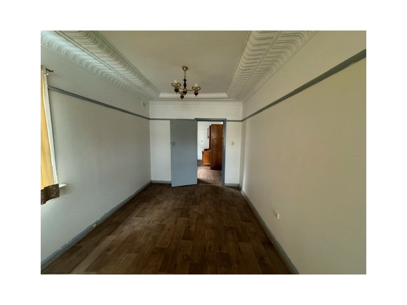 4 Desmond Street, Merrylands NSW 2160