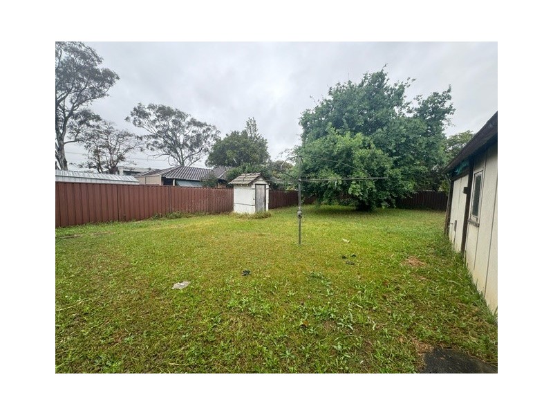 4 Desmond Street, Merrylands NSW 2160