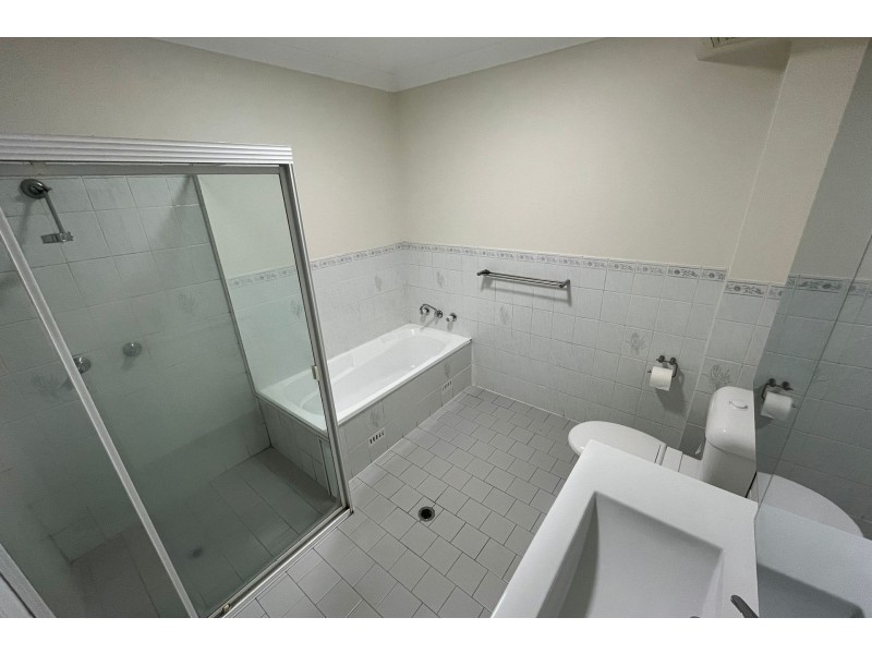 8/120 Railway Street, Granville NSW 2142