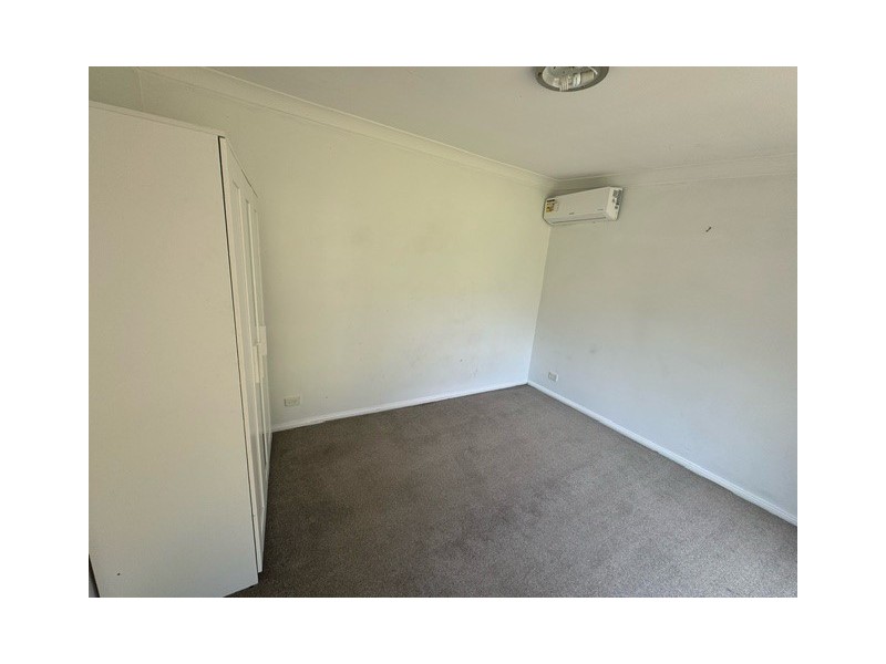 33 Banks Street, Mays Hill NSW 2145